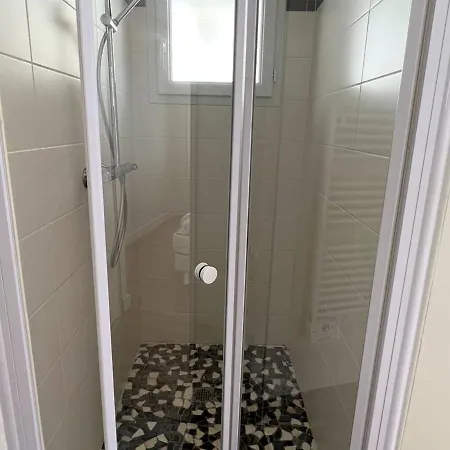 T1 Bis Avec Terrasse, Parking, Wifi Et Animaux Admis A - Fr-1-495-12