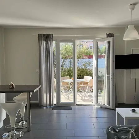 T1 Bis Avec Terrasse, Parking, Wifi Et Animaux Admis A - Fr-1-495-12 Lägenhet *